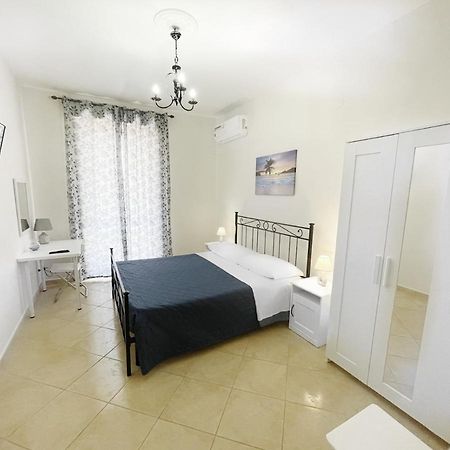 Flavia Apartment Кастелламмаре-ди-Стабия Экстерьер фото