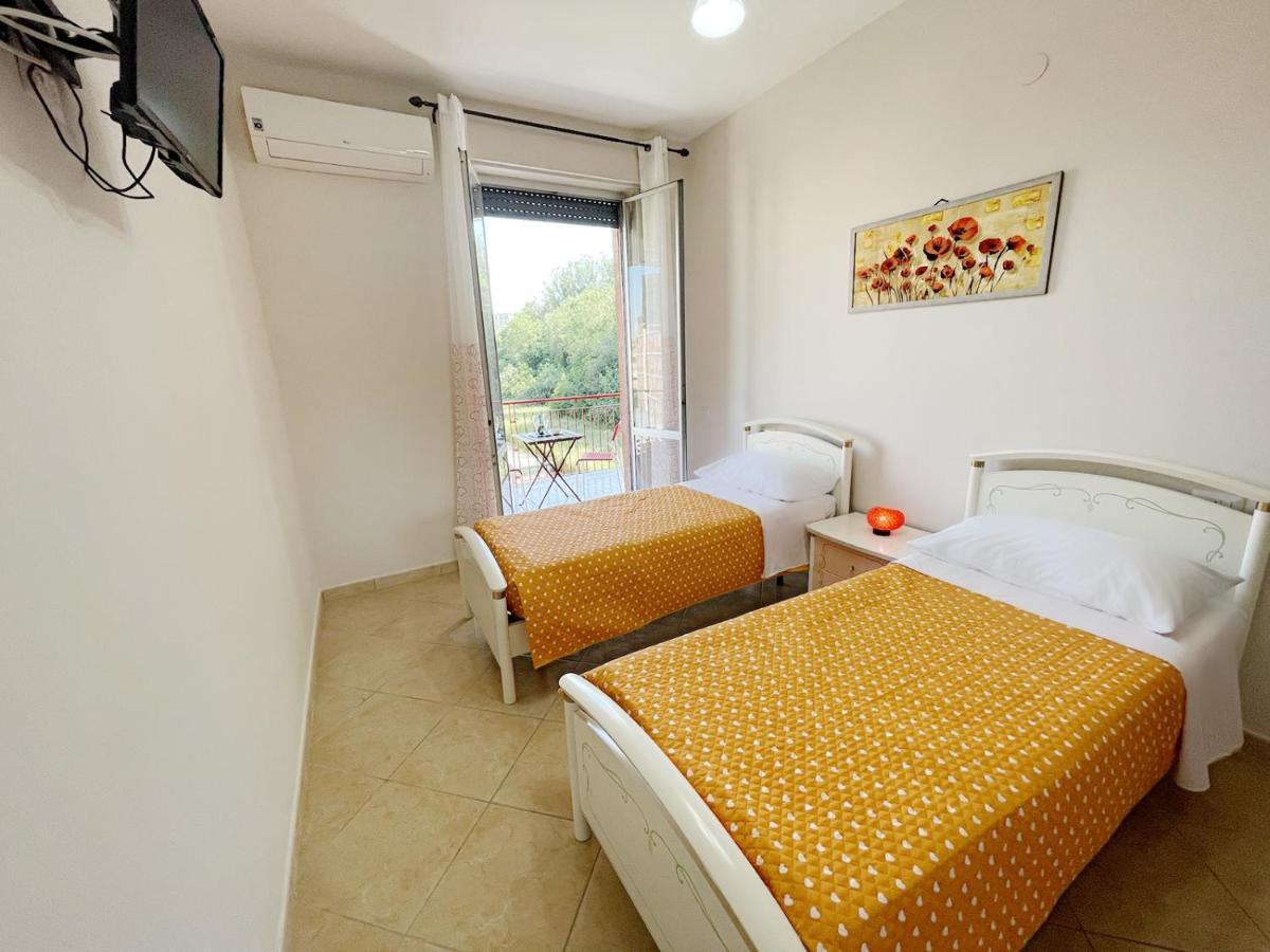 Flavia Apartment Кастелламмаре-ди-Стабия Экстерьер фото