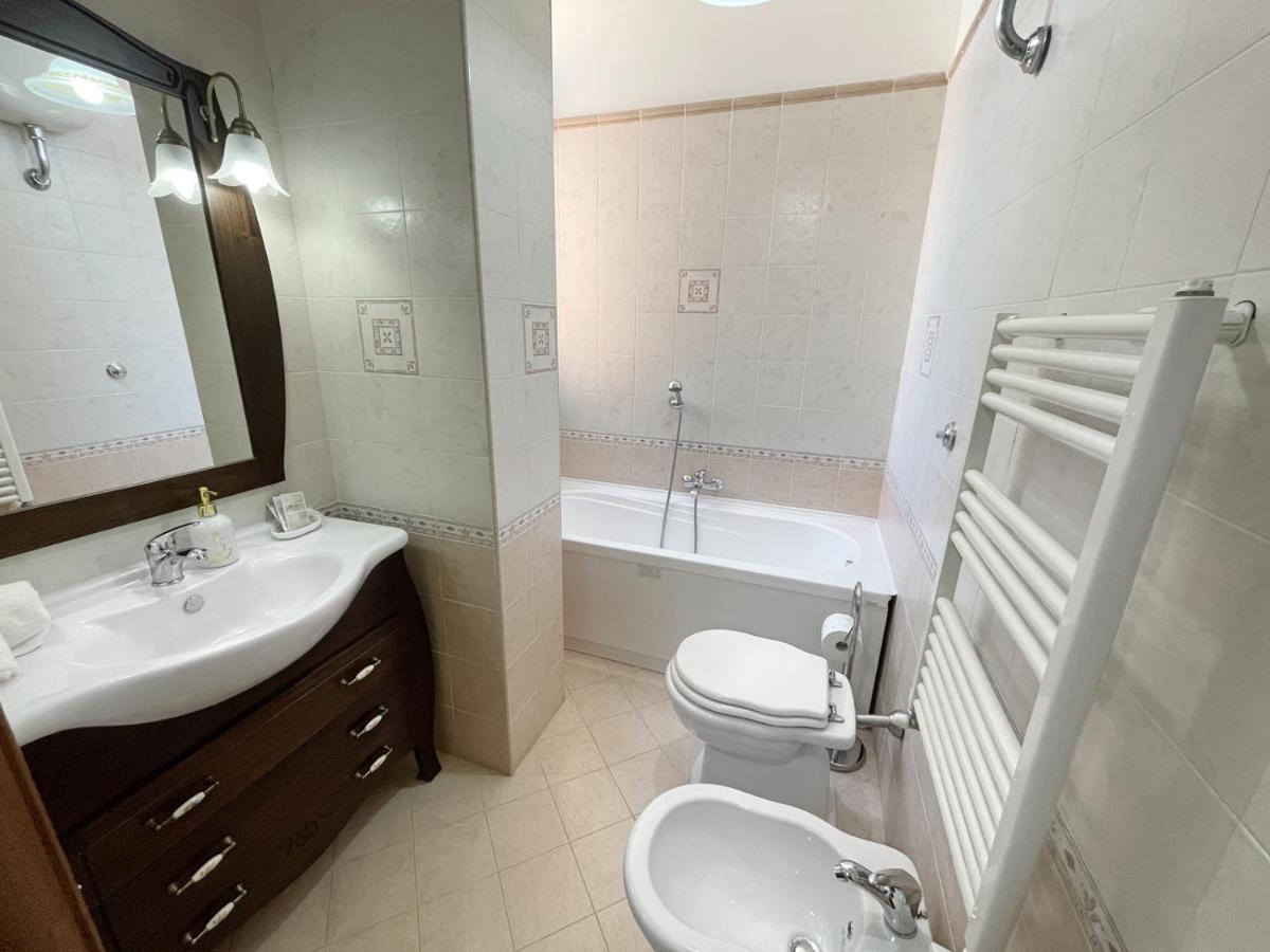 Flavia Apartment Кастелламмаре-ди-Стабия Экстерьер фото