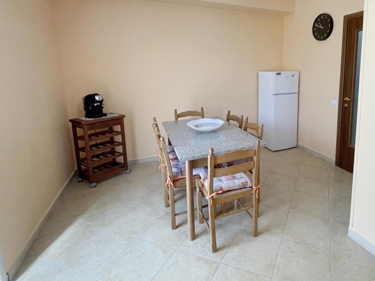 Flavia Apartment Кастелламмаре-ди-Стабия Экстерьер фото